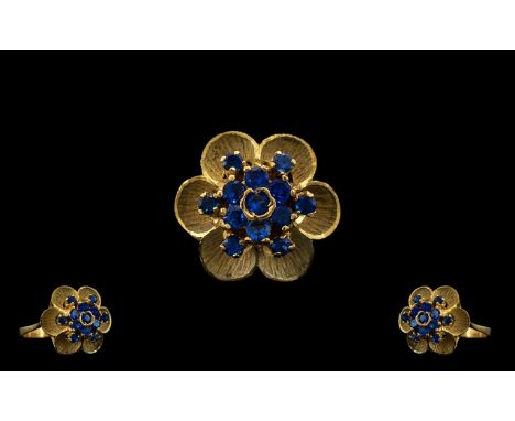 14ct Gold Statement Ring, Ladies 14ct Sapphire Flower Head Design, Impression and of Good Quality. Fully Hallmarked. Please S