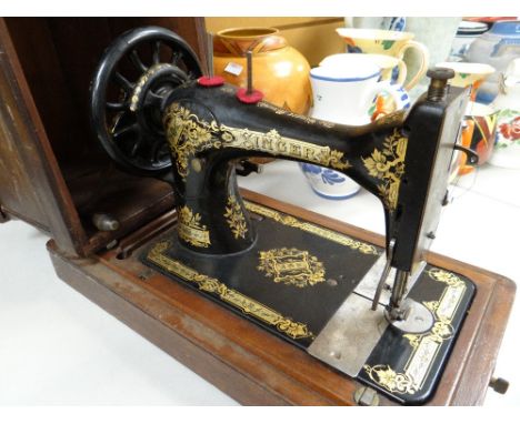 Vintage Singer sewing machine with original handled hood Condition reports provided on request by email for this auction othe