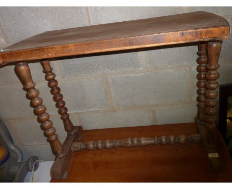 Small occasional table on bobbin turned legs 
