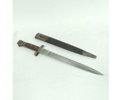 Victorian British P1888 MkI Type II Lee Metford bayonet with leather scabbard. 