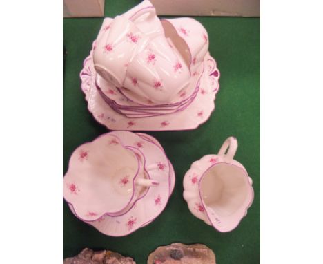 A Shelley puce, rose and shell pattern part tea set and a collection of eleven various Lilliput Lane cottage studies CONDITIO