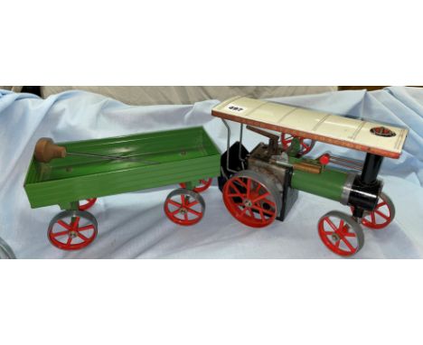MAMOD MODEL STEAM TRACTOR WITH WAGON