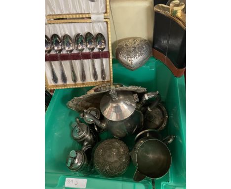 TABLE CIGARETTE LIGHTERS, HIP FLASK, COFFEE POT AND METALWARES