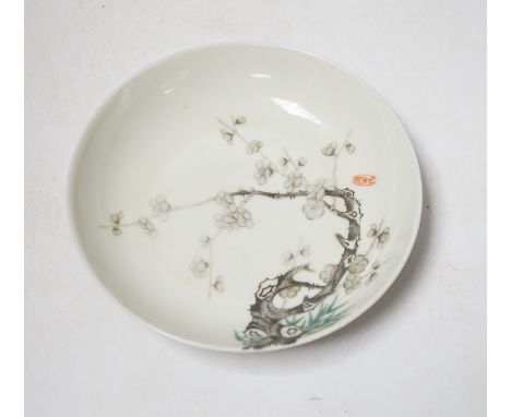 A Chinese enamelled porcelain saucer dish, Guangxu mark, 15cm diameter Good condition, no visible chips or cracks. Some light