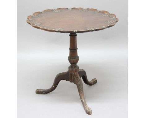 CHIPPENDALE STYLE MAHOGANY PIE CRUST OCCASIONAL TABLE, the top with C scroll and acanthus leaf rim on a baluster column and o