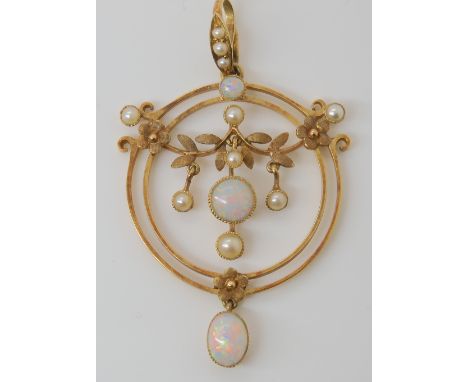 AN EDWARDIAN OPAL AND PEARL PENDANT in original fitted box, dimensions 4.6cm x 2.8cm, weight 3.9gms Condition Report: Availab