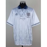 A white England Paul Gascoigne autographed replica shirt&nbsp;