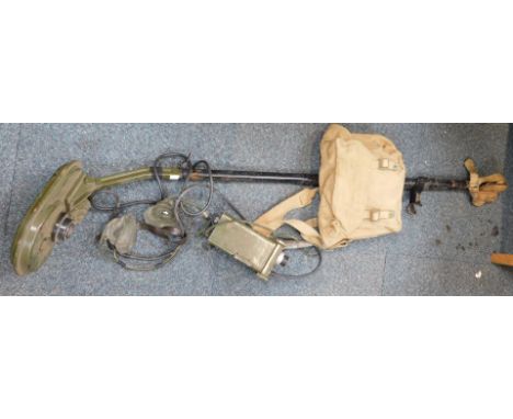 A British Army mine detector. 