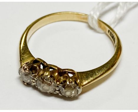 18CT GOLD 3 STONE DIAMOND RING SIZE L/M - 2.49 GRAMS APPROX