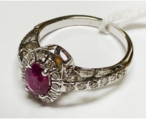 18CT WHITE GOLD RUBY &amp; DIAMOND RING - SIZE J - APPROX 3.88 GRAMS