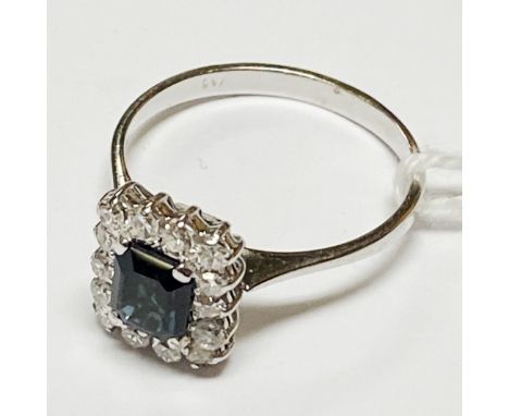 18CT WHITE GOLD SAPPHIRE &amp; DIAMOND RING - SIZE O - APPROX 2.94 GRAMS