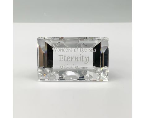This Swarovski Wonders of the Sea "Eternity" title plaque was designed by Michael Stamey and introduced in 2006 as part of th