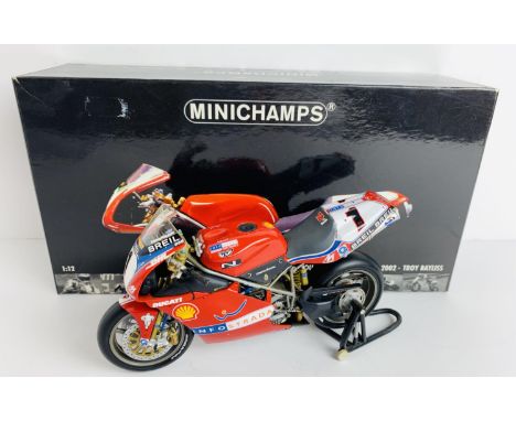 Minichamps 1:12 Scale Ducati 998R Superbike 2002 'Troy Bayliss' Motorcycle - Boxed. P&amp;P Group 2 (£18+VAT for the first lo