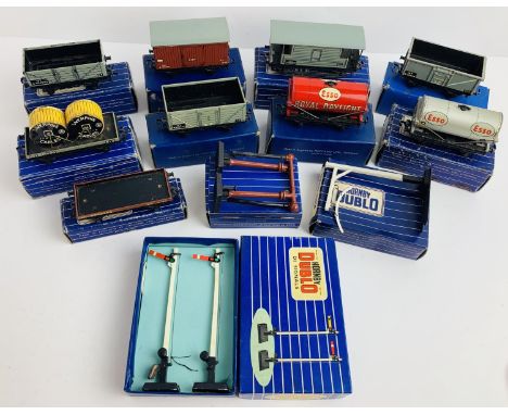 9x Hornby Dublo Freight Wagons, D1 Water Cranes, D1 Loading Gauge, D1 Signals - All Boxed. P&amp;P Group 2 (£18+VAT for the f