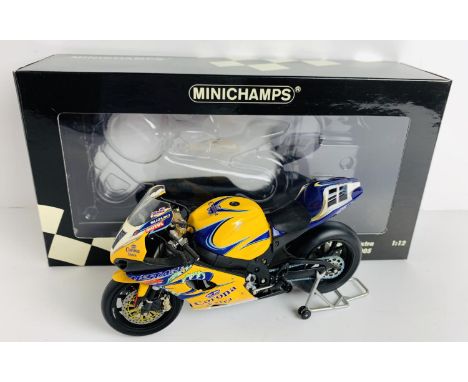 Minichamps 1:12 Scale Suzuki GSX-R1000 Team Alstare Suzuki Corona Extra 'Troy Corser' WSB 2005 Motorcycle - Boxed. P&amp;P Gr