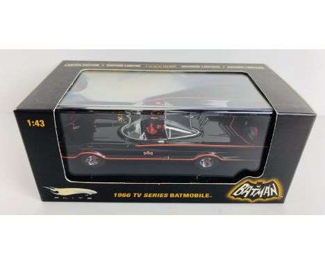 Mattel Hot Wheels 1:43 Scale 1966 TV Series 'Batmobile' Batman Car Model Boxed. P&amp;P Group 1 (£14+VAT for the first lot an