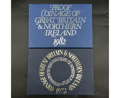 A Royal Mint set from 1982,
1/2 penny,
1 penny,
2 pence,
5 pence,
10 pence,
20 pence,
50 pence,
comes with a leaflet,
the 197