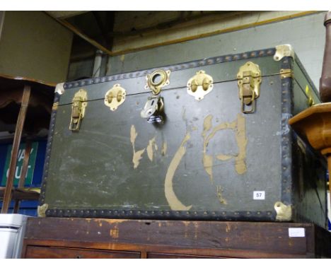 MOSSMAN LUGGAGE TRUNK