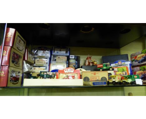 SHELF CONTAINING BOXED DIECAST MODEL CARS, CRIBBAGE BOARD, MUG, CARD GAMES, ETC