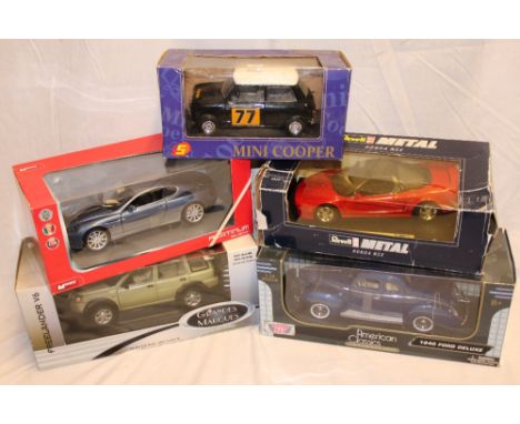 Five boxed 1:18 scale die-cast vehicles including American classics 1940 Ford Deluxe, Honda NSX, Freelander etc (5)