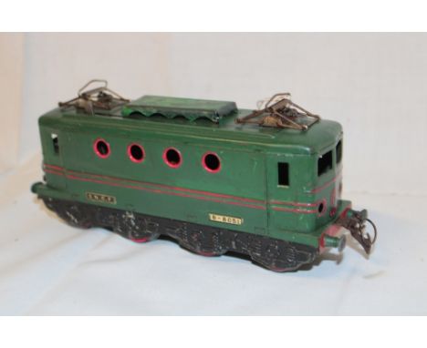 A French SFN O gauge pantograph electric locomotive 