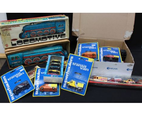 A small quantity of Corgi die-cast scale model cars, some mint and boxed, including other makes, together with a circa 1970 t