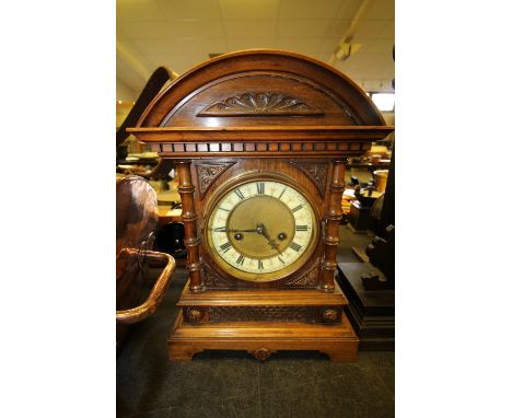 Oak mantel clock A/F
