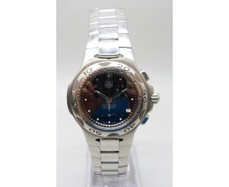 A Tag Heuer Professional bracelet watch, stainless steel case, black dial, 200m, 37mm including crown, with case, box and pap