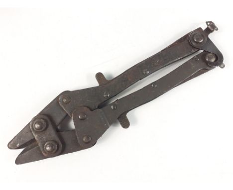 WWII Issued heavy duty British Army hand held barbed wire cutters.  Broad arrow marked and stamped 256 944.  Some light surfa
