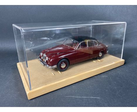 Model Icons 1/18 scale Diecast - JAGUAR MK2 Inspector Morse Burgundy 248RPA in hand built display case.