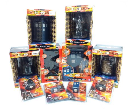 DOCTOR WHO collectible figures to include a TALKING DALEK ALARM CLOCK, an ELECTRONIC FLIGHT CONTROL TARDIS, a BLACK DALEK, a 