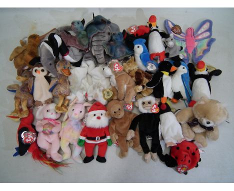 TY Beanies - a group of approx 30 TY Beanies in various sizes that includes Hippie, Fearless, Bongo, Dinky and similar. All t