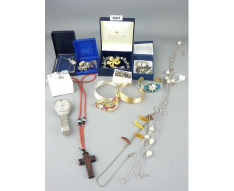 925 SILVER, MEXICO ALPACA, VINTAGE &amp; LATER JEWELLERY, a quantity, along with a stainless steel Timex gent's Quartz wrist 