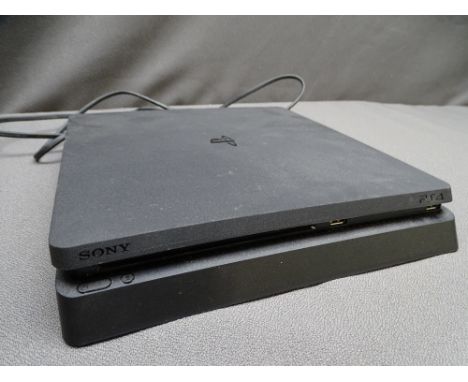 PS4 GAMES CONSOLE E/T