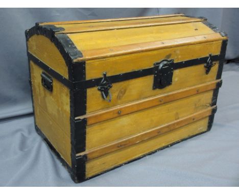VINTAGE DOME TOP TRUNK, 55cms H, 77cms W, 46cms D