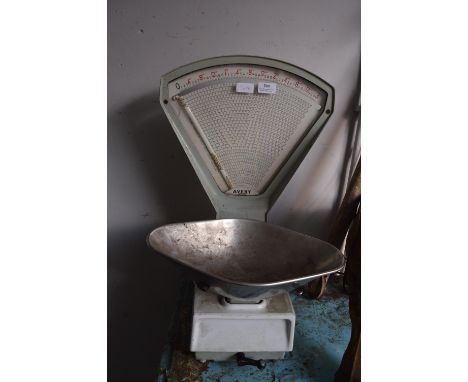 Vintage Avery Shop Scales 