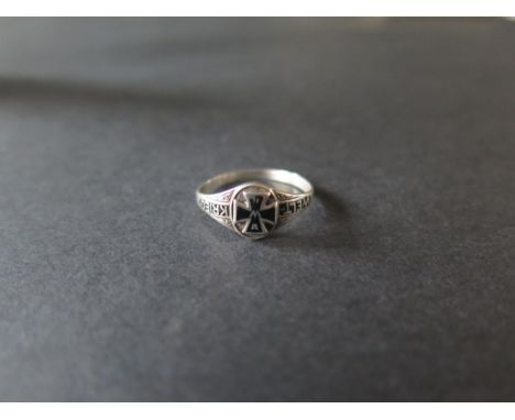 German WW1 Silver Ring, WELT-KRIEG. Black enamel inlay. 18mm.