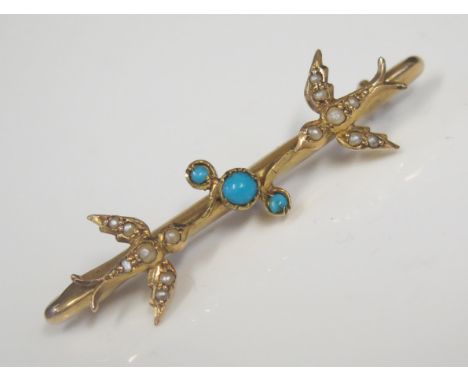 A 15ct Yellow Gold, Turquoise and Seed Pearl Lovebirds Brooch, 45mm, 2.6g 
