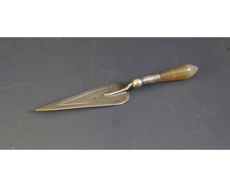 An Edward VII Silver and Agate Handled Trowel Bookmark 