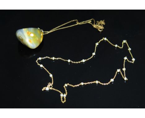 A 9ct Yellow Gold and Seed Pearl 18.5" Necklace set with 24 pearls (2.4g) and 17" 9ct gold chain 1.1g with polished stone pen