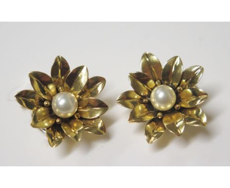 A Pair of Unmarked 18ct Gold and Cultured Pearl Flower Head Clip On Earrings, 6.5mm pearl, 25mm wide head, boxed, 10.7g 