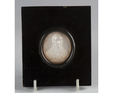 A 19th century miniature oval sulphide portrait of a gentleman, attributed to Apsley Pellatt, 4cm x 3.5cm, mounted within a p
