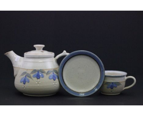 A studio ware tea service by Paul Mecalfe 