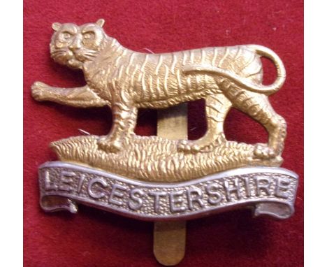 Leicester Regiment 4th, 5th and 6th Battalions Territorial Regiment WWI Cap Badge (Bi-metal), slider with War Department stam