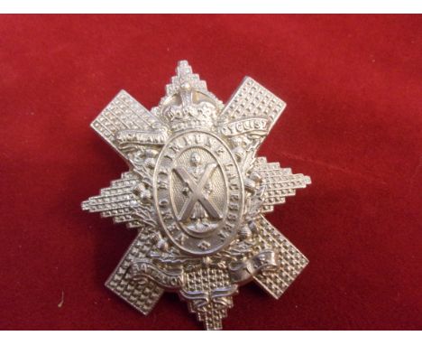 The Highland Cyclist Battalion (Territorial Force) WWI Glengarry Cap Badge (White-metal), two lugs. K&amp;K: 1864