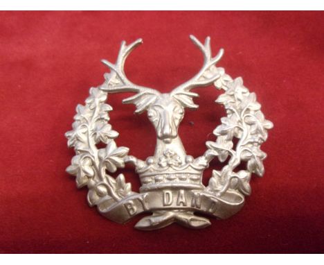 Gordon Highlanders Glengarry Cap Badge (White-metal), two lugs. K&amp;K: 686