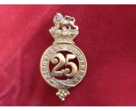 25th King's Own Borderers Regiment of Foot (Scottish Borderers) Glengarry badge of the Pre-Territorial era 1874-1881 (brass),