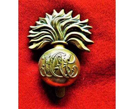 Honourable Artillery Company (Territorial Regiment) Other Ranks Forage Cap Badge 1902- (Gilding-metal), Slider. K&amp;K: 1765