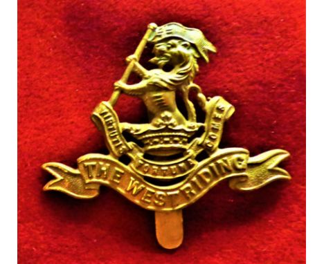 Duke of Wellington's (West Kent Regiment) WWI War Economy Forage Cap Badge (Brass), slider.. K&amp;K: 642