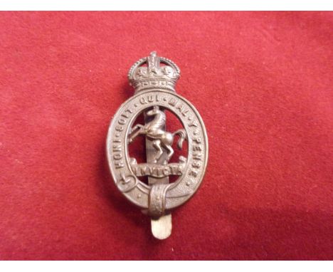 The Duke of Connaught's Own Royal East Kent Yeomanry (Mounted Rifles) WWI Other Ranks Cap Badge (Bronze), slider. K&amp;K: 14